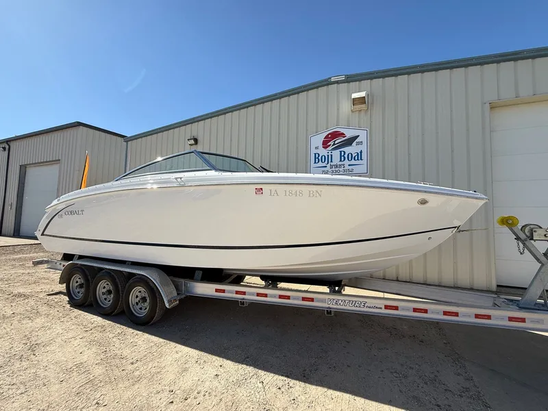 Slide: The Image of Cobalt R7 2015 - 1