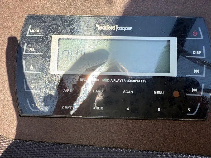 Slide: The Image of Cobalt R7 2015 - 20