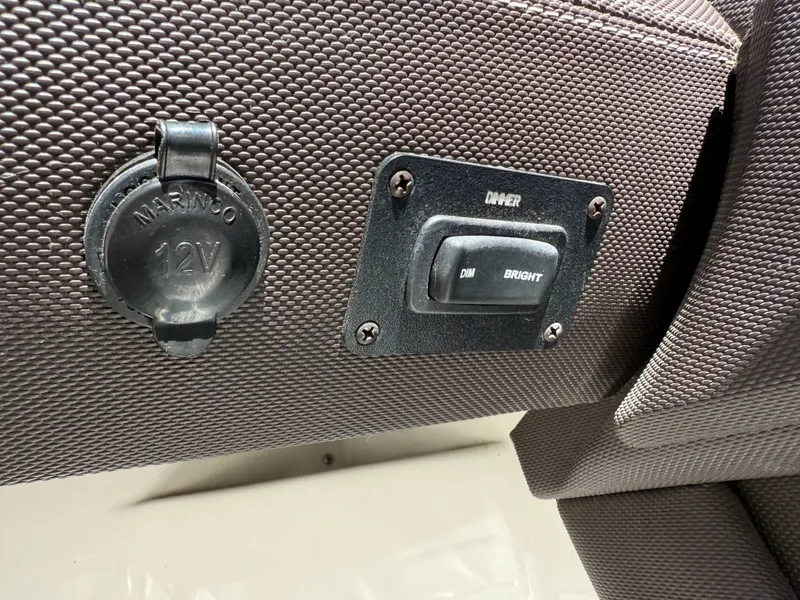 Slide: The Image of Cobalt R7 2015 - 21