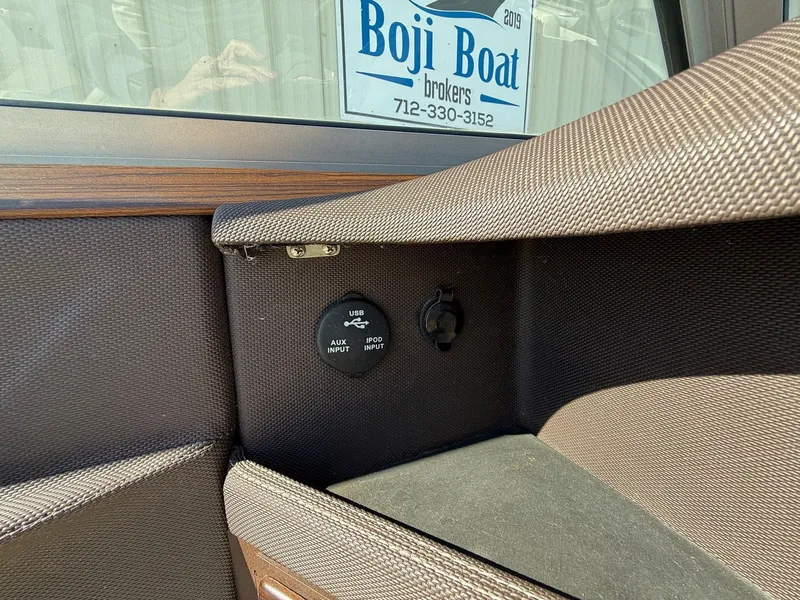 Slide: The Image of Cobalt R7 2015 - 23