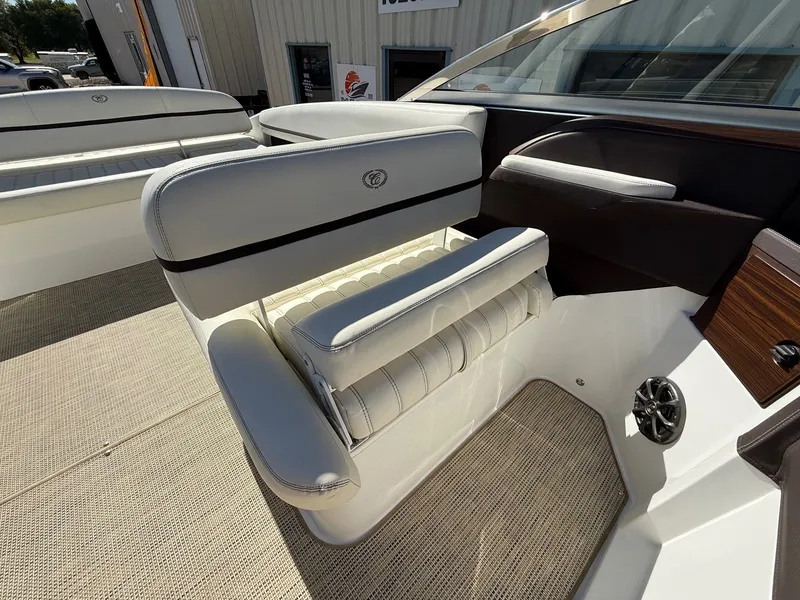 Slide: The Image of Cobalt R7 2015 - 24