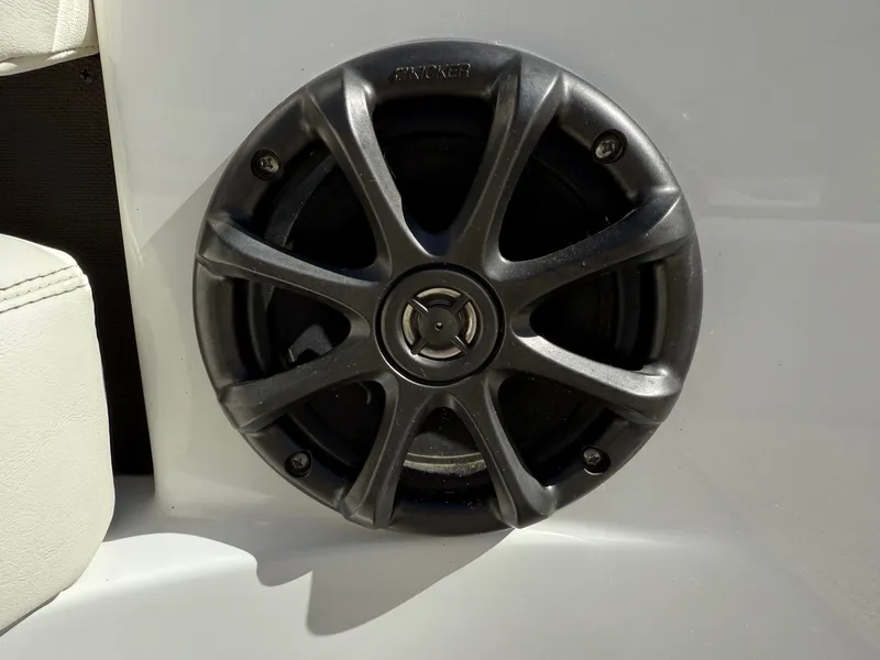 Slide: The Image of Cobalt R7 2015 - 37