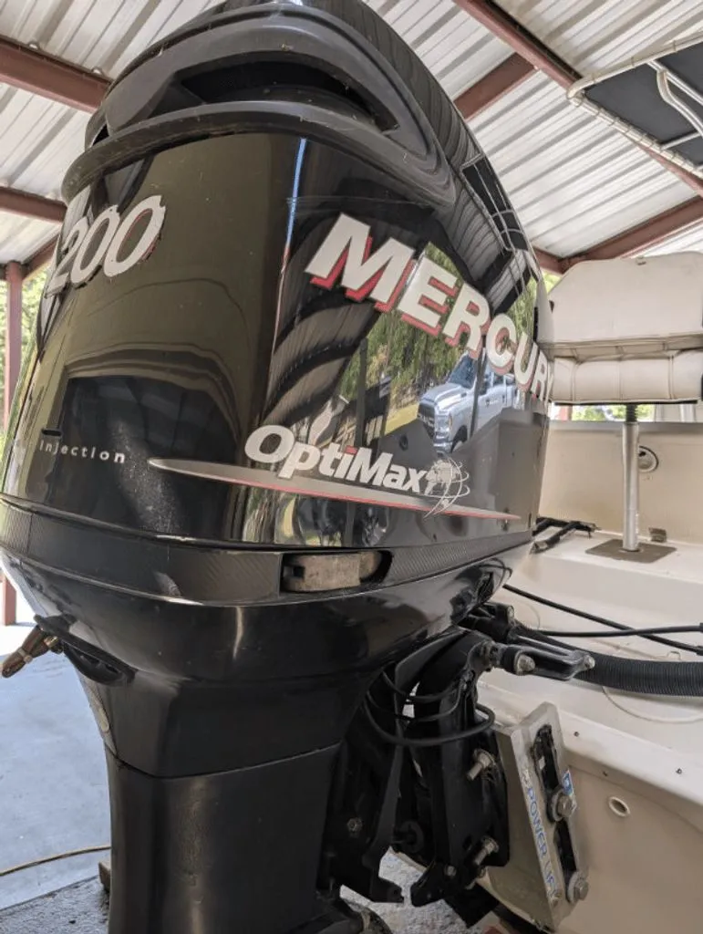 Slide: The Image of Triton 220 LTS 2008 - 9