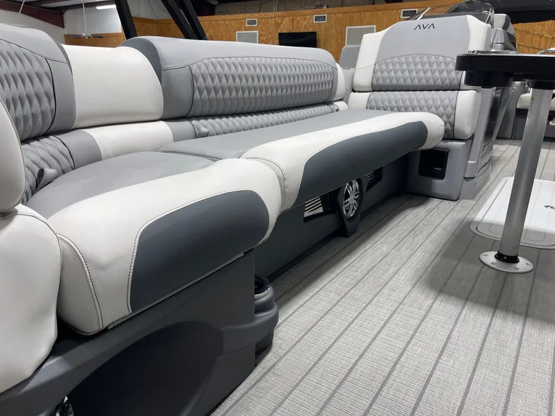 Slide: The Image of Avalon CAT VRB25T 2025 - 28