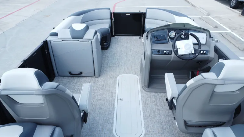 Slide: The Image of Avalon LSZ Quad Lounge - 23' 2025 - 28