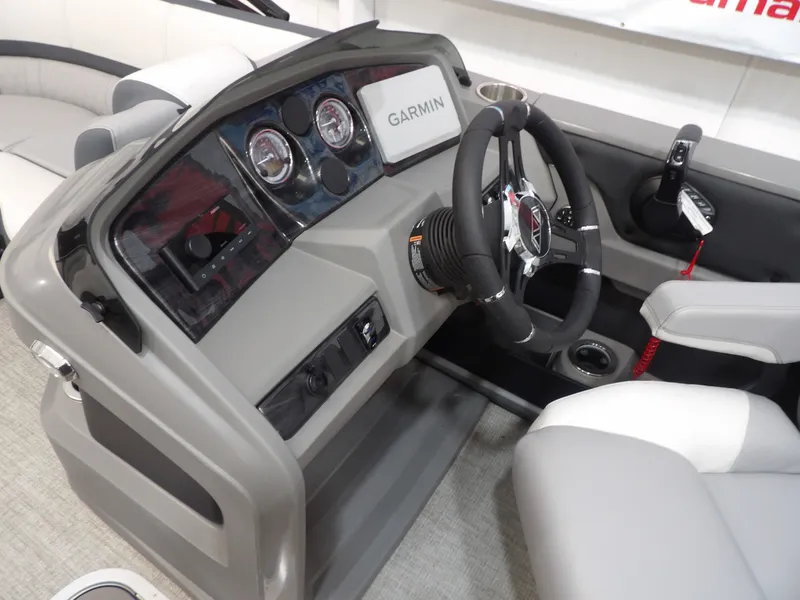 Slide: The Image of Avalon LSZ Quad Lounge - 23' 2025 - 26