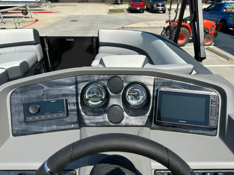 Slide: The Image of Avalon LSZ Quad Lounge Shift - 23' 2025 - 21