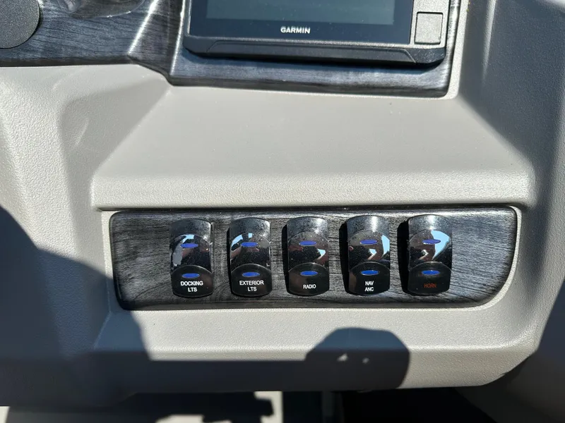 Slide: The Image of Avalon LSZ Quad Lounge Shift - 23' 2025 - 26