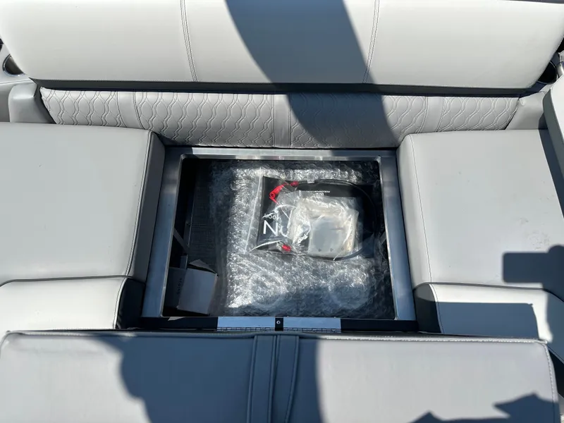 Slide: The Image of Avalon LSZ Quad Lounge Shift - 23' 2025 - 36