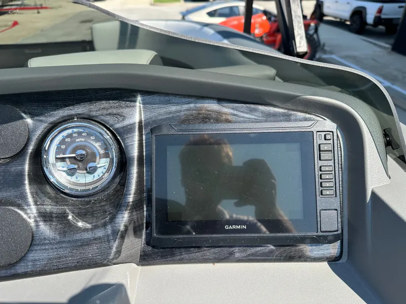 Slide: The Image of Avalon LSZ Quad Lounge Shift - 23' 2025 - 20