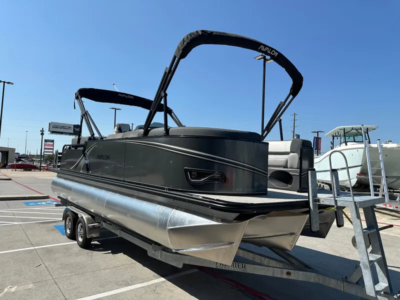 Slide: The Image of Avalon LSZ Quad Lounge Shift - 23' 2025 - 6