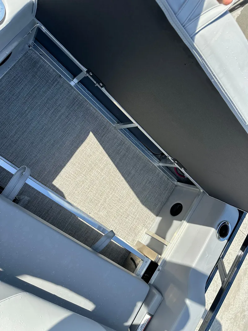 Slide: The Image of Avalon LSZ VRB23T 2025 - 38