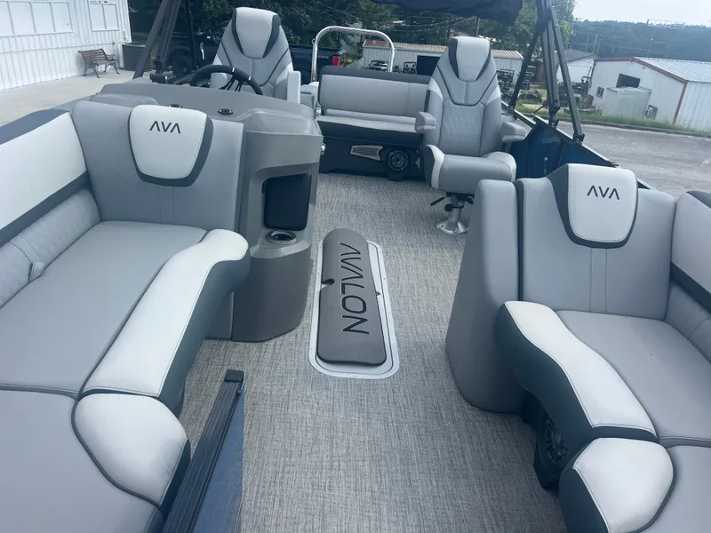 Slide: The Image of Avalon LSZ VRB23T DX 2025 - 16