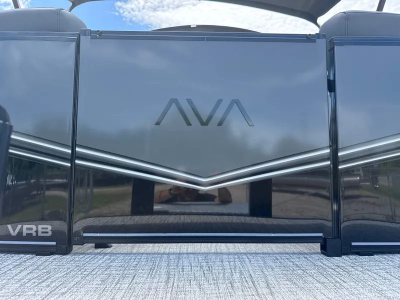 Slide: The Image of Avalon LSZ VRB25T 2025 - 15