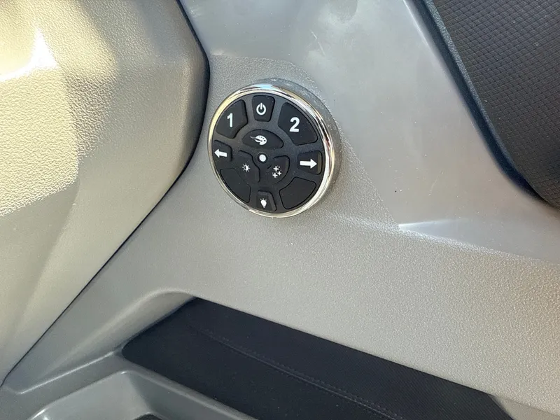 Slide: The Image of Avalon LSZ VRB25T 2025 - 20