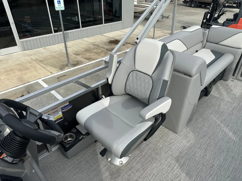 Slide: The Image of Avalon Venture Quad Lounge - 21' 2025 - 24