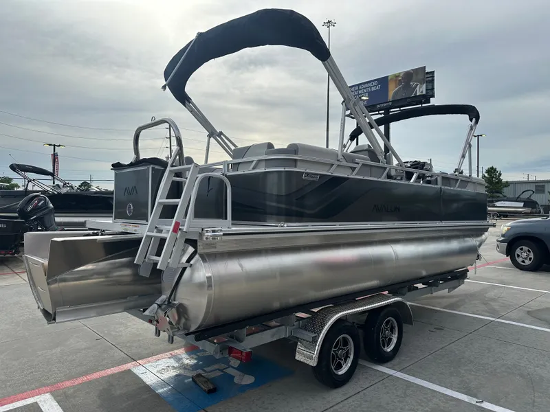 Slide: The Image of Avalon Venture Quad Lounge - 21' 2025 - 8