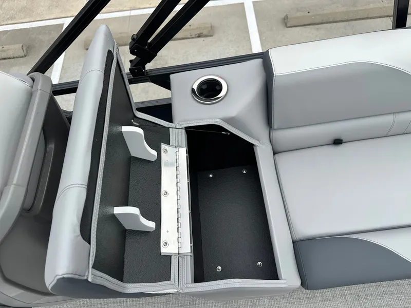 Slide: The Image of Avalon Venture 85 Quad Lounge - 23' 2025 - 27