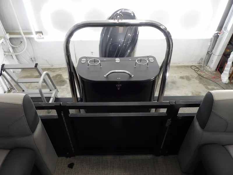 Slide: The Image of Avalon VNT85 QL23T 2025 - 17