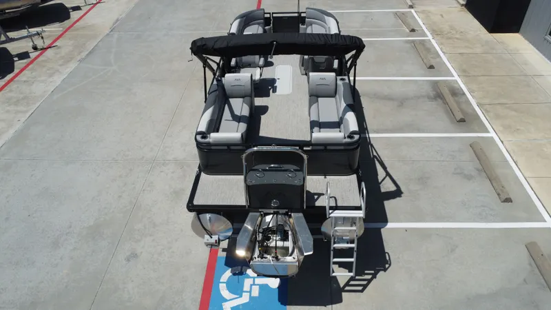 Slide: The Image of Avalon VNT85 QL23T 2025 - 18