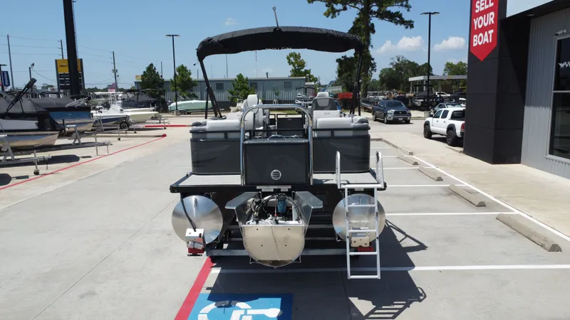 Slide: The Image of Avalon VNT85 QL23T 2025 - 9