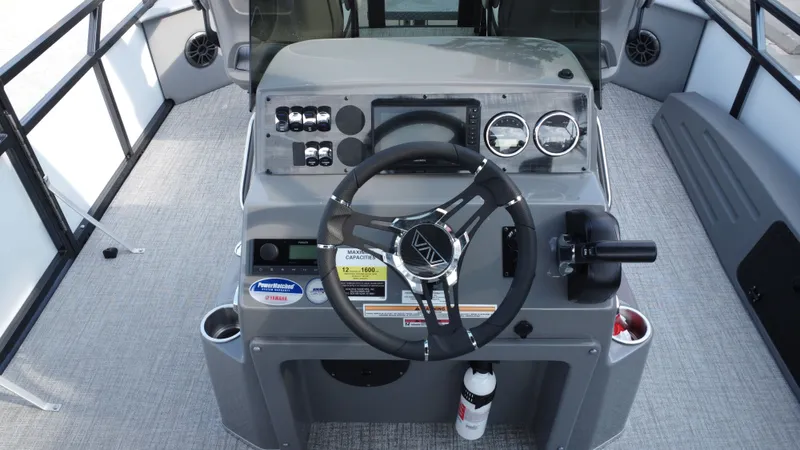 Slide: The Image of Avalon Venture 85 Center Console Fish - 23' 2025 - 30