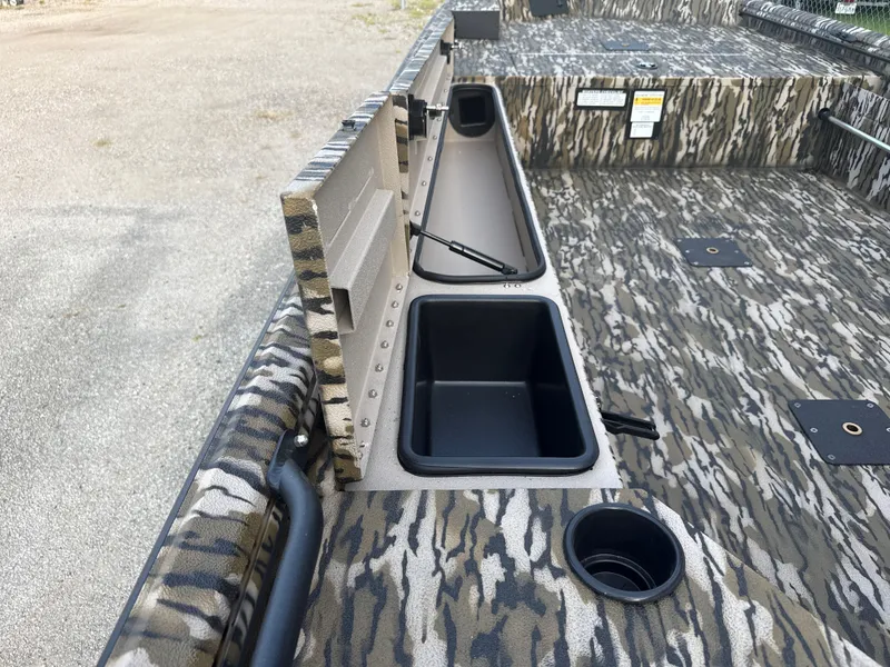 Slide: The Image of Avid 16 Commander 2026 - 18