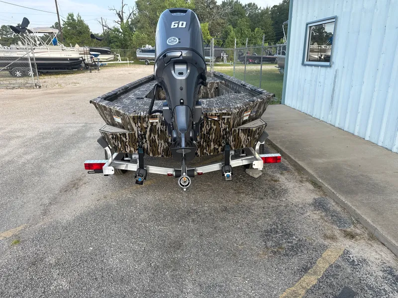 Slide: The Image of Avid 16 Commander 2026 - 9