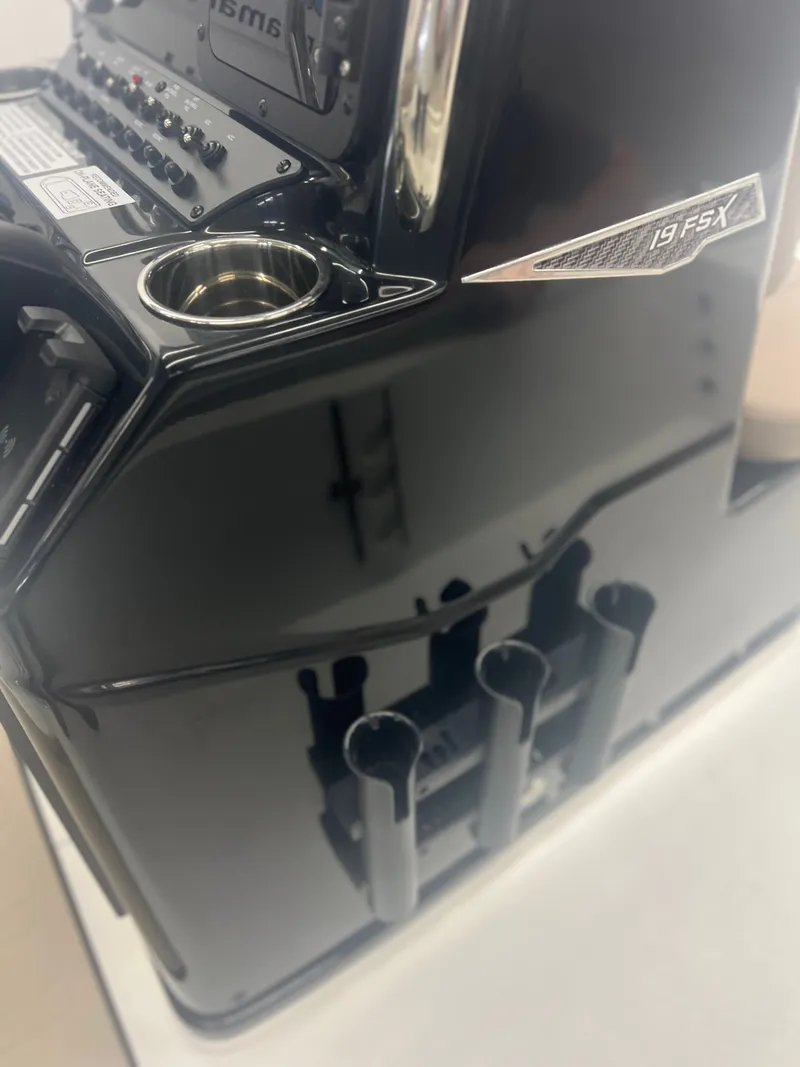 Slide: The Image of Avid 19FSX 2025 - 28