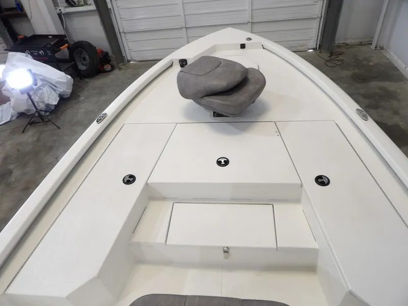 Slide: The Image of Avid 21 FSX 2024 - 9