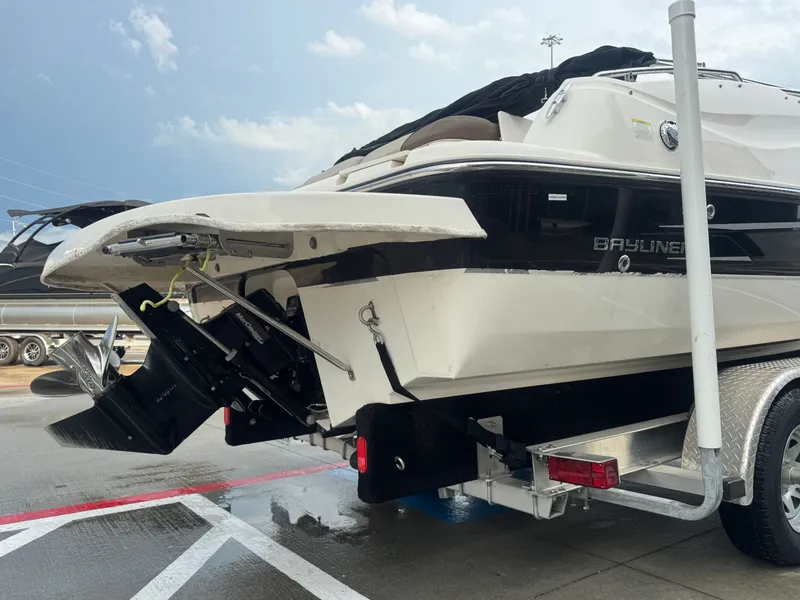 Slide: The Image of Bayliner 215 Deck Boat 2014 - 10