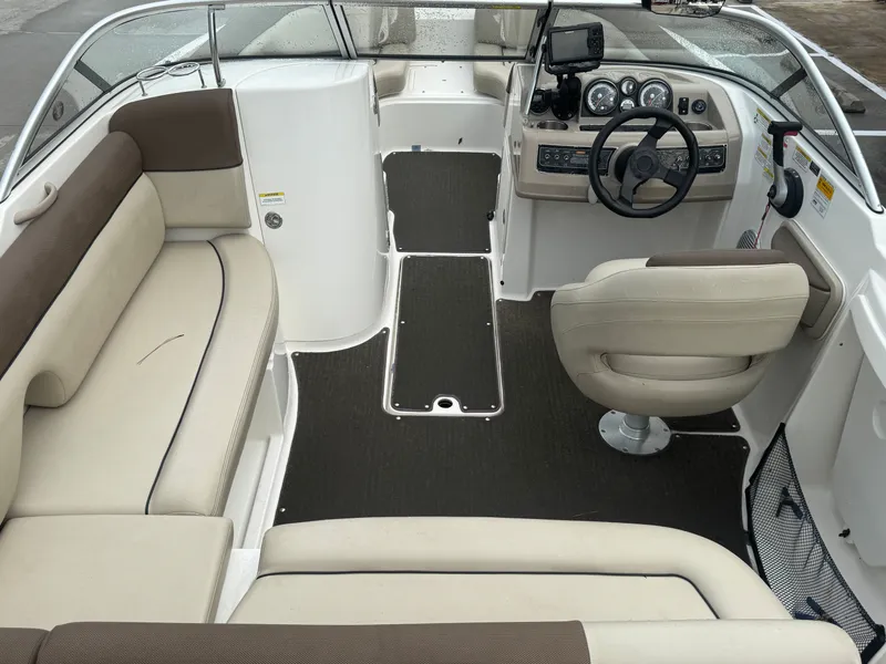 Slide: The Image of Bayliner 215 Deck Boat 2014 - 12