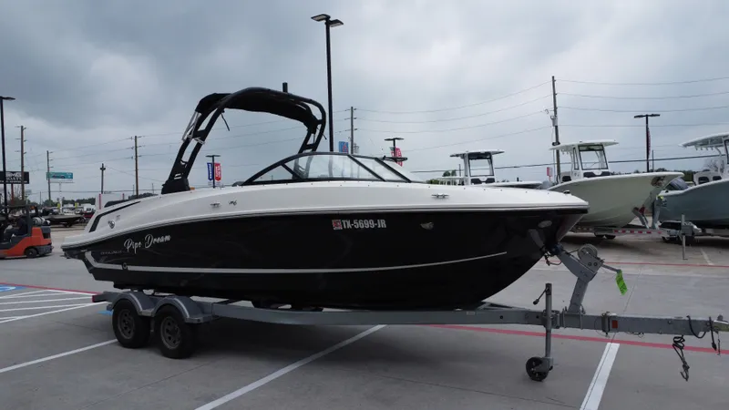 Slide: The Image of Bayliner VR6 2021 - 7