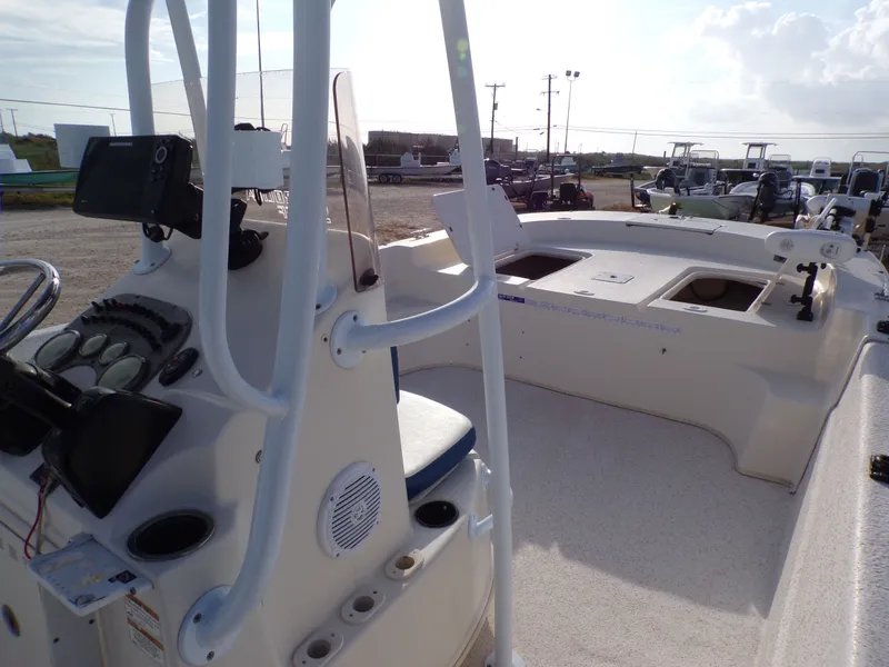 Slide: The Image of Carolina 238 DLV 2018 - 16