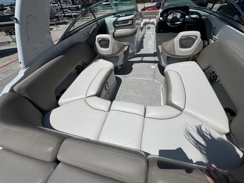 Slide: The Image of Crownline Boats 265 SS 2020 - 15