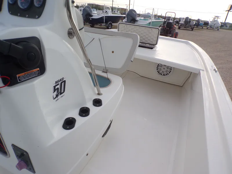 Slide: The Image of Mako Pro Skiff 19 CC 2017 - 17