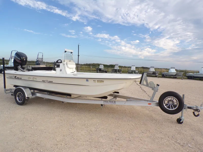 Slide: The Image of Mako Pro Skiff 19 CC 2017 - 7