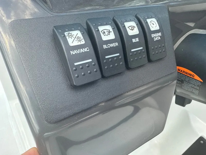 Slide: The Image of Monterey M-205 2019 - 18