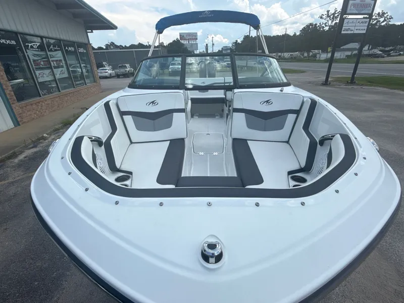 Slide: The Image of Monterey M-205 2019 - 9