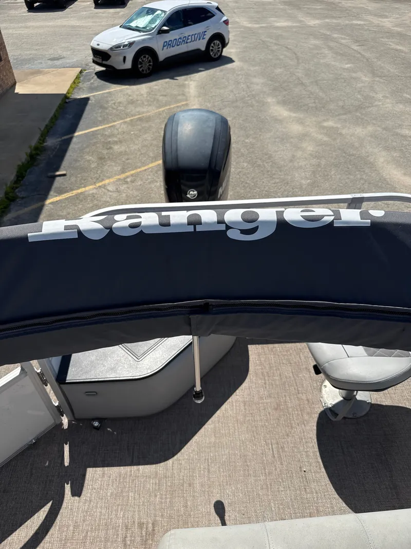 Slide: The Image of Ranger RP200 2019 - 10