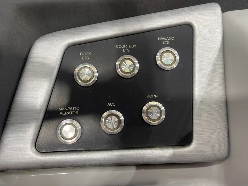 Slide: The Image of Ranger RP220FC 2021 - 20