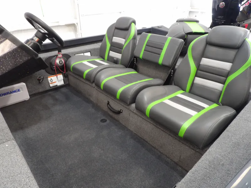 Slide: The Image of Ranger Boats RT188C 2023 - 15