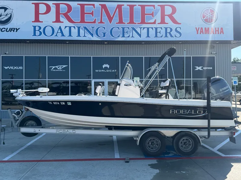 Slide: The Image of Robalo 206 Cayman 2019 - 3