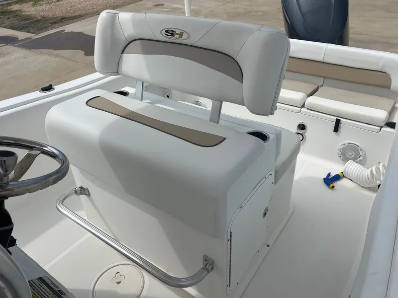 Slide: The Image of Sea Hunt Ultra 234 2013 - 23