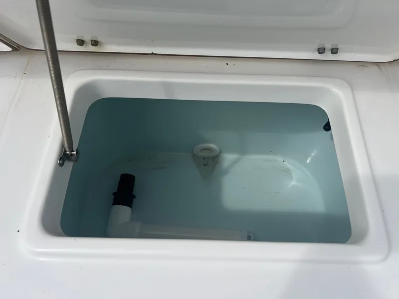 Slide: The Image of Sea Hunt Ultra 234 2013 - 30