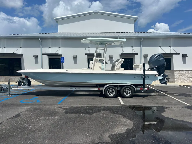 The Image of Shearwater 25 LTZ 2024 - 1