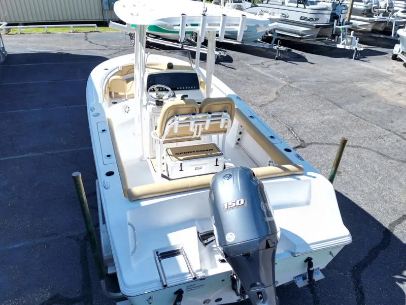 Slide: The Image of Sportsman Heritage 211 Platinum CC 2021 - 22