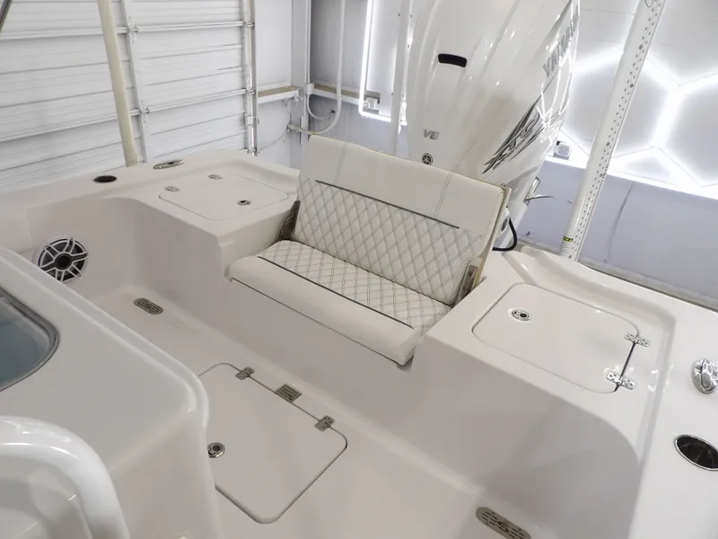 Slide: The Image of Sportsman Masters 267 Bay Boat 2021 - 20