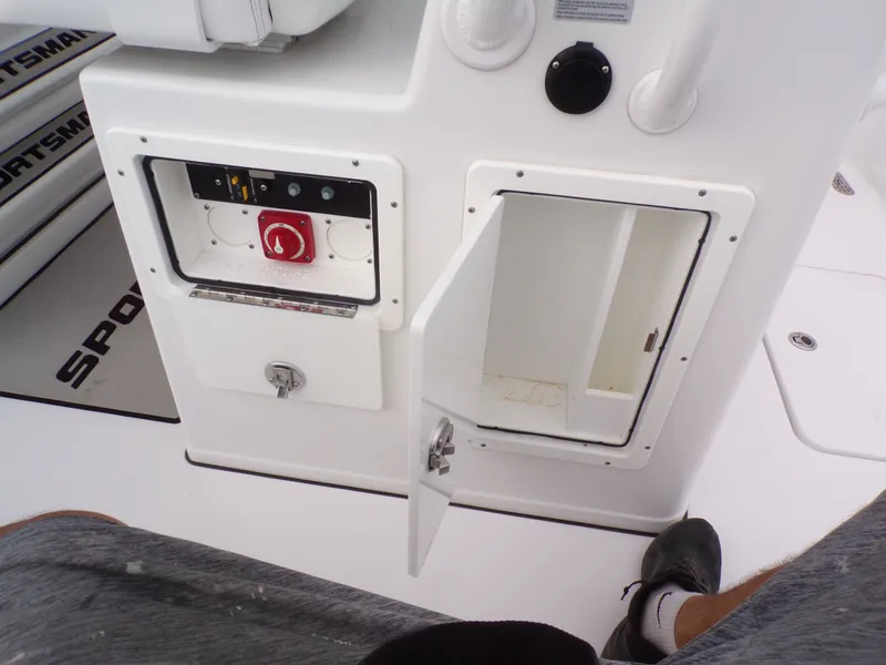 Slide: The Image of Sportsman Masters 267 Bay Boat 2021 - 57