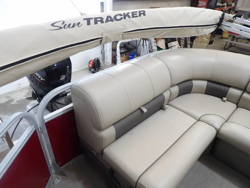 Slide: The Image of Sun Tracker Party Barge 20 DLX 2023 - 23